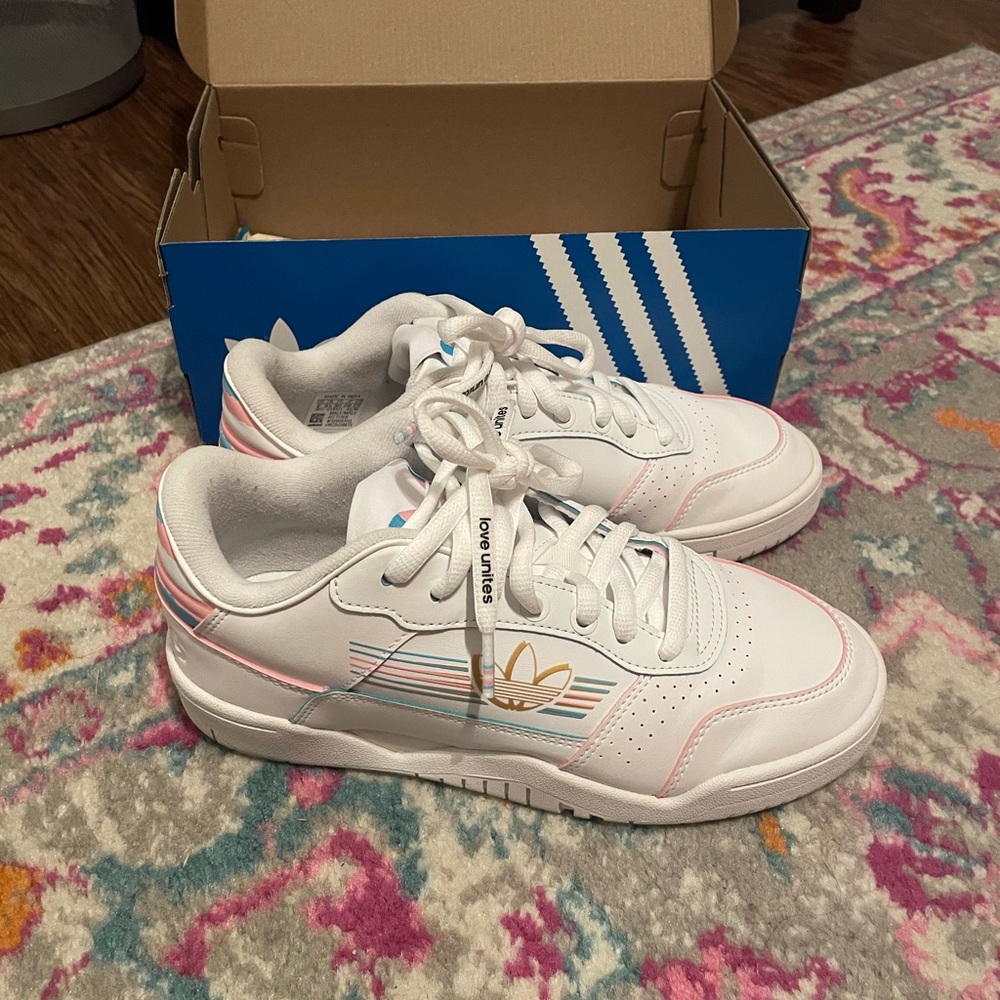 Adidas trans pride sneakers 🏳️‍⚧️